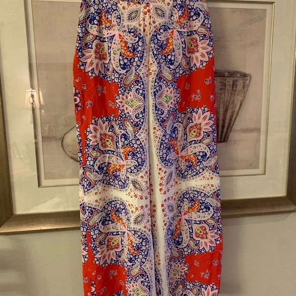 Boden Palazzo fluid crêpe trousers in the multicolored floral Presley print - Picture 2 of 12